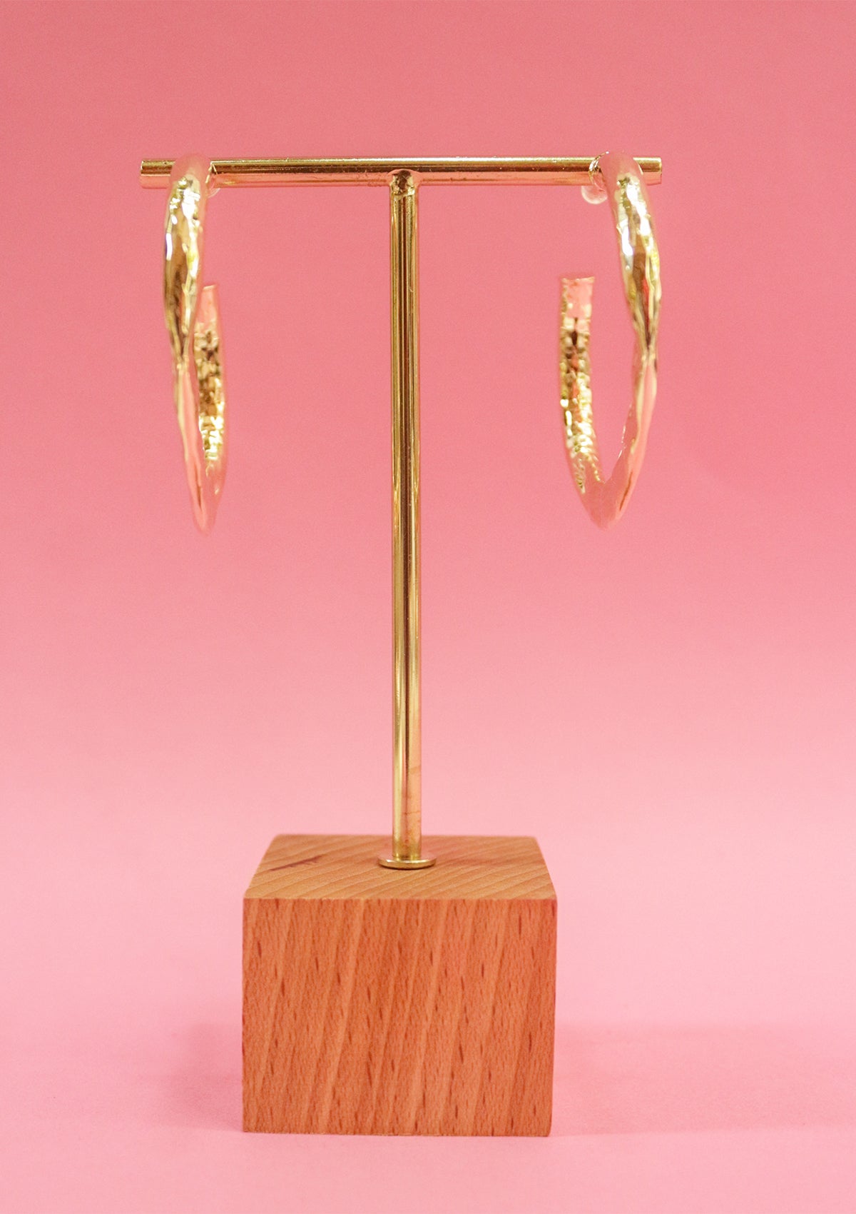 Half-open hoop earrings