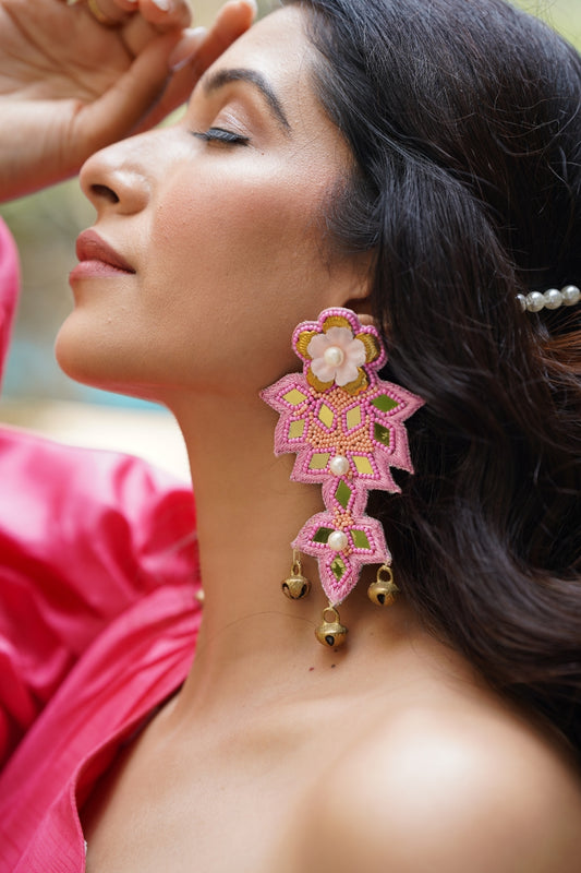 Floral pearl & mirror beaded earings.