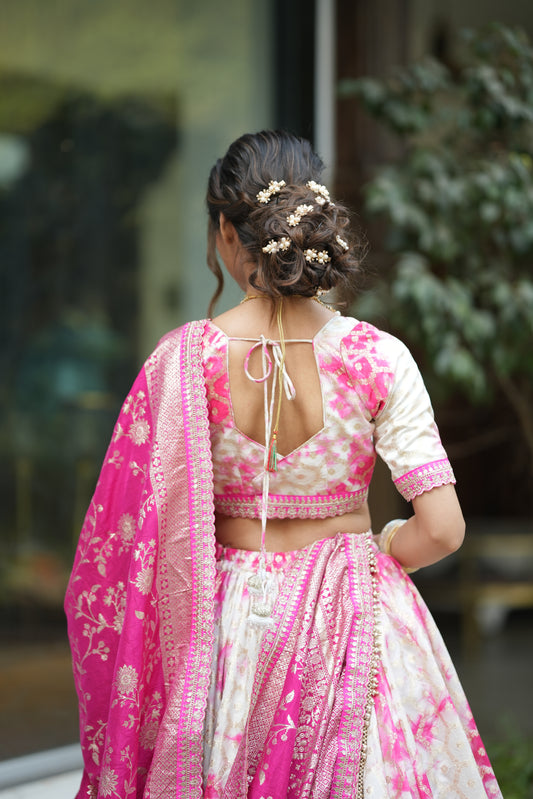 Banarasi lehenga blouse with zari detailing and adjustable dori ? elegant fit for wedding and bridal occasions.