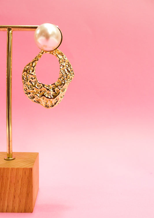 Pearl drop earrings