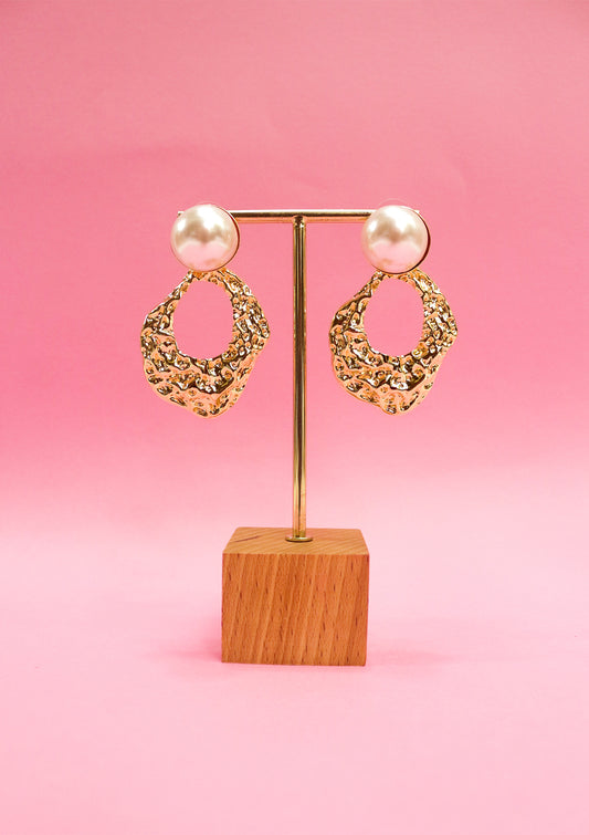 Pearl drop earrings